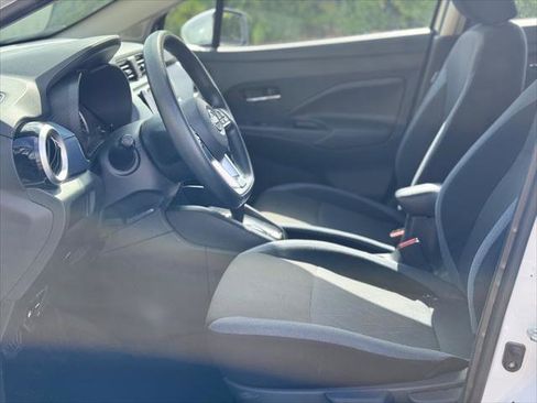 Used 2025 Nissan Versa SV FWD image 13