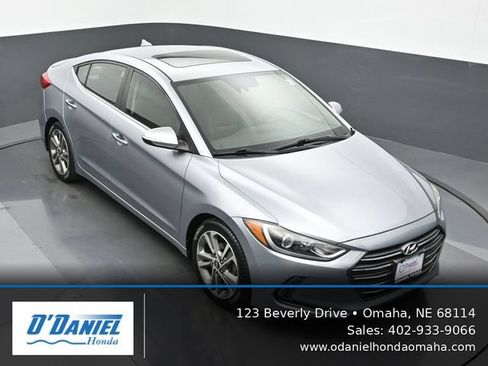Used 2017 Hyundai Elantra Limited w/ Limited Ultimate Package 09 FWD image 20