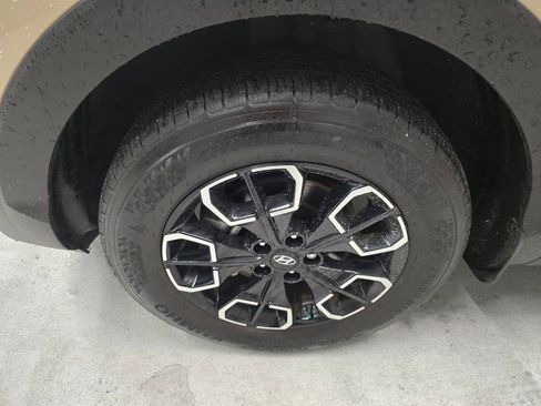 Used 2024 Hyundai Santa Cruz SEL w/ Activity Package FWD image 11
