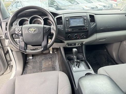 Used 2015 Toyota Tacoma 2WD Access Cab image 14