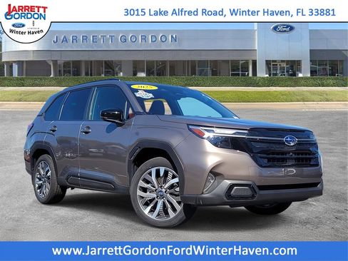 Used 2025 Subaru Forester Touring image 1