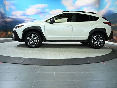 Certified 2025 Subaru Crosstrek 2.0i Premium image 5