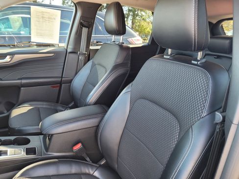 Certified 2023 Ford Escape SE image 22