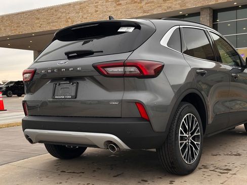 New 2026 Ford Escape SE w/ PHEV Premium Package image 44