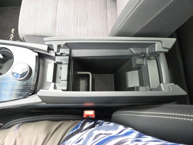 Used 2021 Nissan Rogue SV AWD/4WD image 58