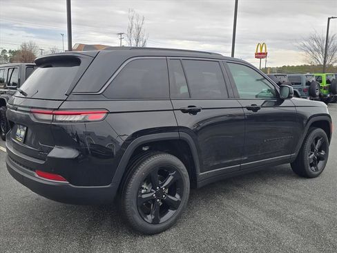 New 2026 Jeep Grand Cherokee Limited image 3