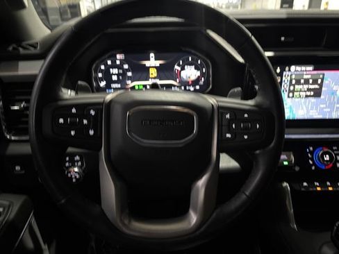 Used 2024 GMC Sierra 1500 Denali AWD/4WD image 19