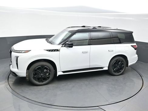 New 2026 INFINITI QX80 4WD w/ Sport Exterior Package image 30