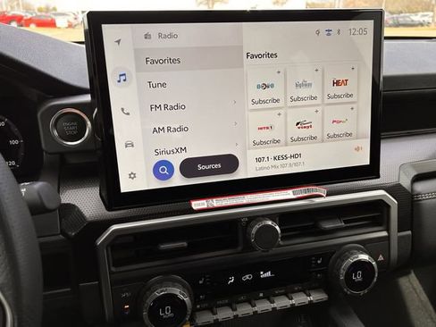 Certified 2025 Toyota 4Runner Limited image 19