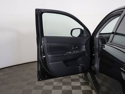 New 2026 Mitsubishi Outlander Sport SE AWD/4WD image 17