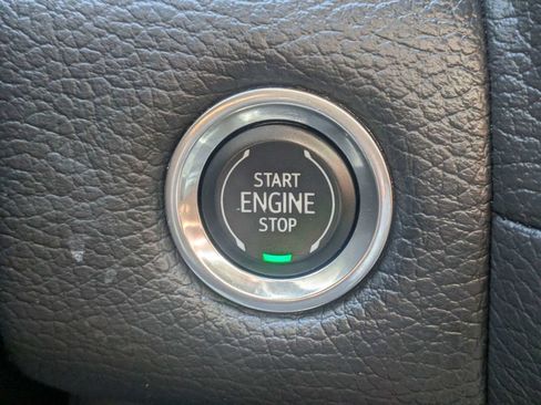 Used 2021 GMC Yukon Denali w/ Denali Premium Package AWD/4WD image 33