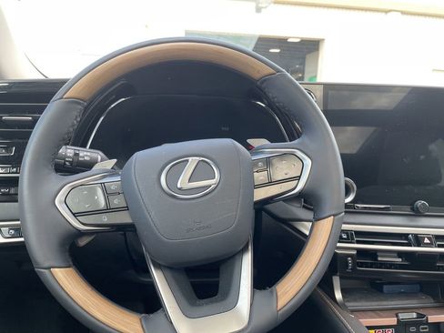 Used 2024 Lexus RX 350 w/ Convenience Package AWD/4WD image 30