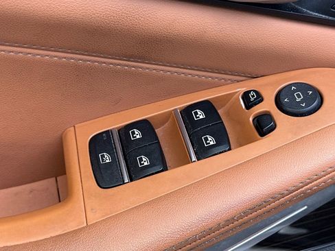 Used 2023 BMW X5 xDrive45e w/ Executive Package image 11