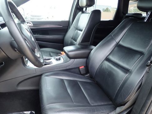 Used 2019 Jeep Grand Cherokee Limited w/ Trailer Tow Group IV image 11