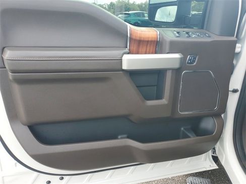 Used 2017 Ford F250 King Ranch w/ King Ranch Ultimate Package image 16