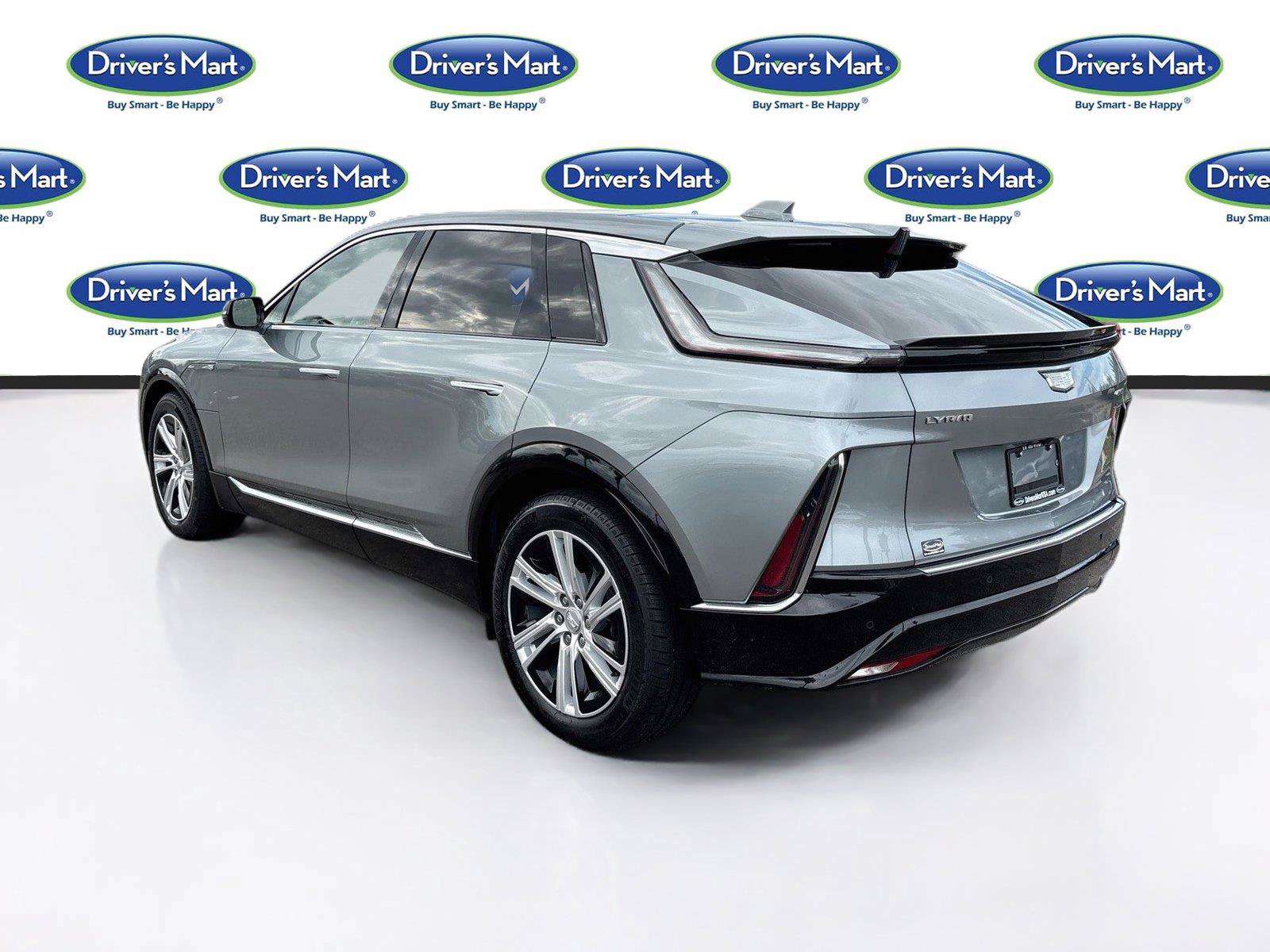 Used 2024 Cadillac Lyriq Tech w/ LPO, Floor Liner Package RWD image 5