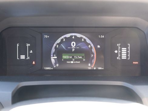 Used 2025 Toyota 4Runner SR5 AWD/4WD image 6