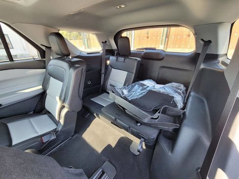 Used 2023 Ford Explorer XLT w/ Equipment Group 202A image 14