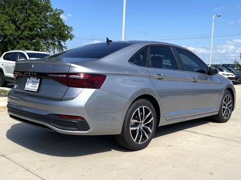 New 2025 Volkswagen Jetta SE image 10