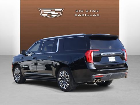 Used 2023 GMC Yukon XL Denali Ultimate image 3