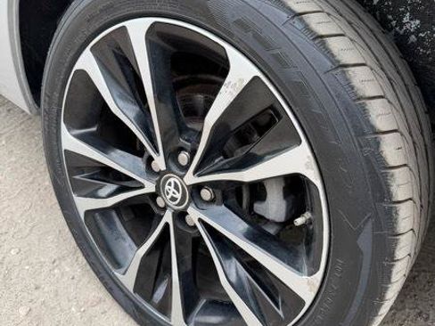 Used 2018 Toyota Corolla SE FWD image 12