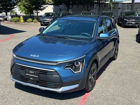 Certified 2023 Kia Niro EX w/ EX Cold Weather Package FWD image 5