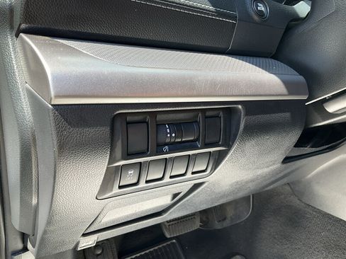 Used 2018 Subaru Outback 2.5i Premium AWD/4WD image 28