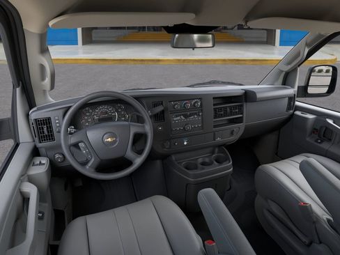New 2026 Chevrolet Express 2500 w/ Driver Convenience Package RWD image 15