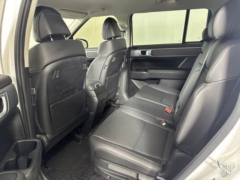 Used 2024 Hyundai Santa Fe SEL AWD/4WD image 12