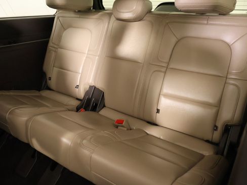 Used 2024 Lincoln Navigator Reserve AWD/4WD image 14