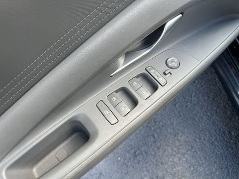 Used 2023 Hyundai Elantra SEL FWD image 17