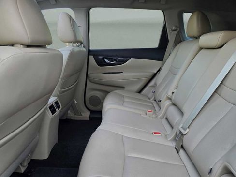 Used 2019 Nissan Rogue SL w/ Premium Package FWD image 13