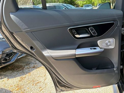 New 2025 Mercedes-Benz GLC 350e 4MATIC image 13