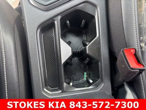 Used 2021 Volkswagen Tiguan SE FWD image 21