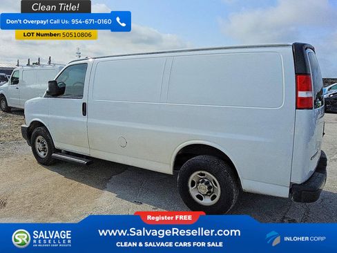 Used 2022 Chevrolet Express 2500 w/ Driver Convenience Package RWD image 3