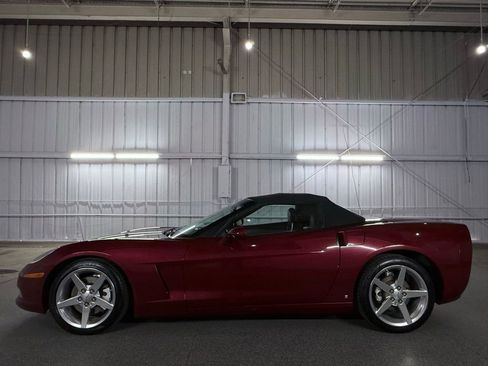 Used 2006 Chevrolet Corvette Convertible w/ Preferred Equipment Group image 15
