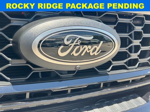 New 2025 Ford F350 Lariat w/ Lariat Ultimate Package image 24