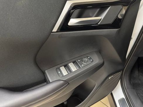 New 2026 Mitsubishi Outlander ES image 7