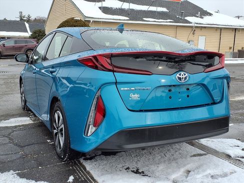 Used 2018 Toyota Prius Prime Plus image 5