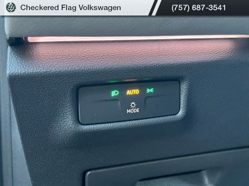 New 2026 Volkswagen Tiguan SE R-Line image 16