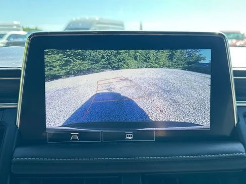 Used 2021 GMC Yukon SLT AWD/4WD image 33