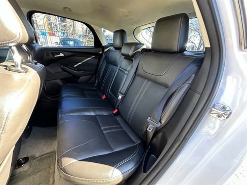 Used 2012 Ford Focus Titanium image 22