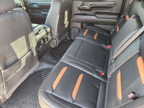 Used 2022 GMC Sierra 1500 AT4 w/ AT4 Premium Package image 33
