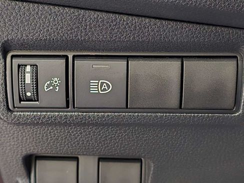 Certified 2024 Toyota Corolla Cross LE w/ Moonroof Package AWD/4WD image 19