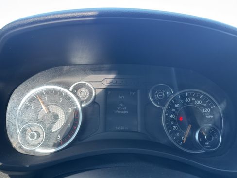 Used 2021 RAM 3500 Big Horn image 21