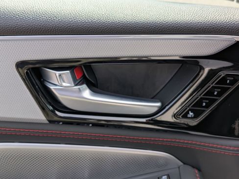 Used 2025 Acura MDX A-Spec image 12