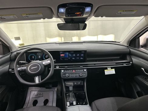 Used 2025 Hyundai Tucson SE AWD/4WD image 18