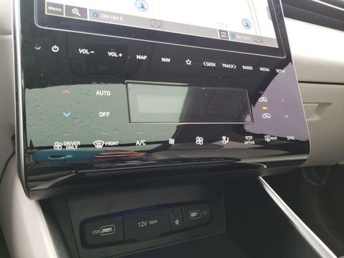 Used 2022 Hyundai Tucson Limited image 26