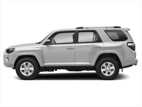 Used 2024 Toyota 4Runner SR5 image 3