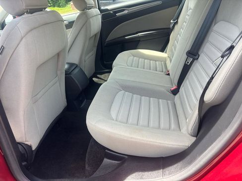 Used 2017 Ford Fusion S FWD image 12
